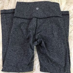 Lululemon wunder under